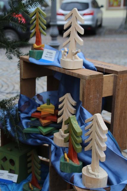 Am Samstag findet in der Kreisstadt auch in diesem Jahr wieder der Nikolausmarkt der Hobbybastler auf dem Marktplatz Haßfurt statt.