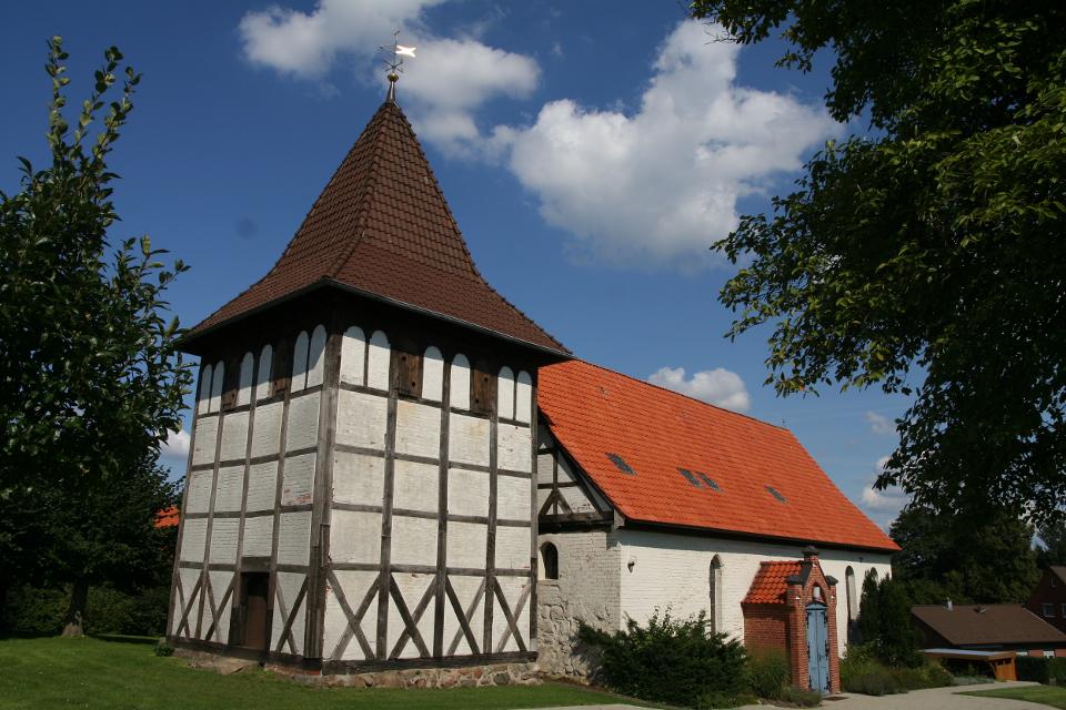 Feld- und Backsteinbau Kirche in Barum