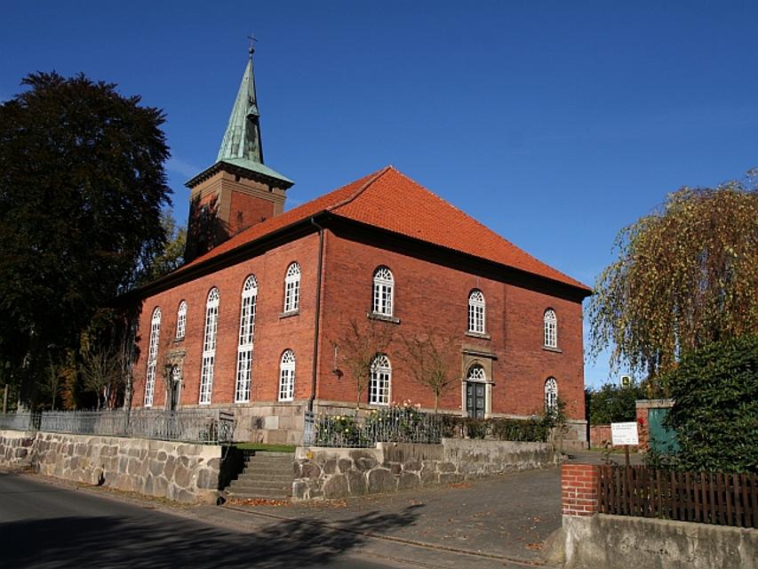 St. Batholomäus Kirche Himbergen