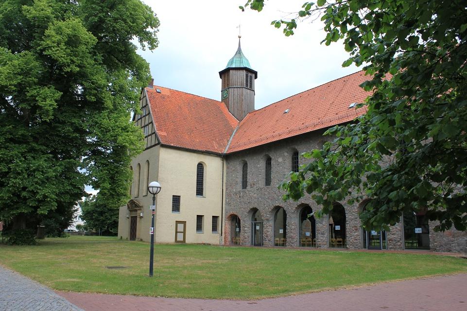 Historisches Zentrum Oldenstadt mit ehemaliger Klosterkirche