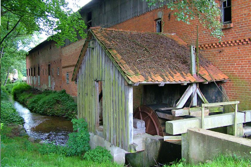 Historische Wassermühle am Hösseringer Mühlenteich