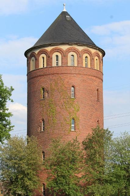 Ehemaliger Wasserturm, heute Standort einer der größten Privatsammlungen historischer Druck- und Setzmaschinen Norddeutschlands.