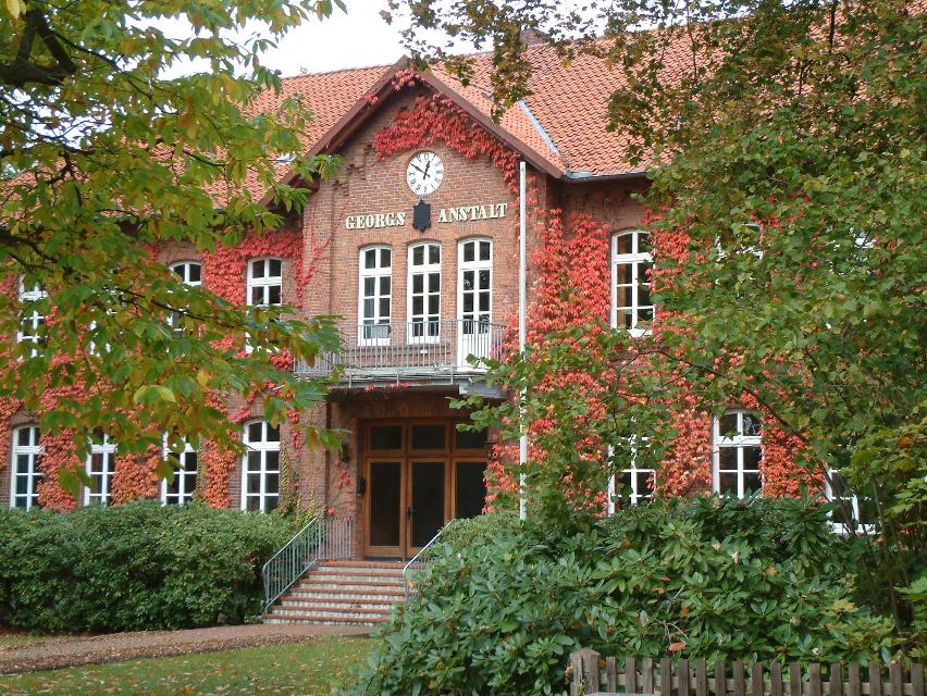 Klosterflecken Ebstorf: Georgsanstalt in Ebstorf
