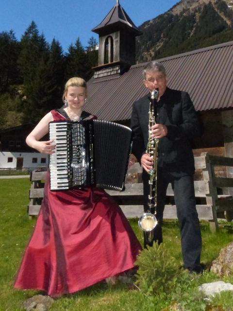 Konzert am Pfingstmontag - Duo „Sing Your Soul“ mit Klarinetten und Konzertakkordeon – „Highlands & Islands“ – musikalische Legenden zum Träumen – in der Maria-Magdalenen-Kirche 