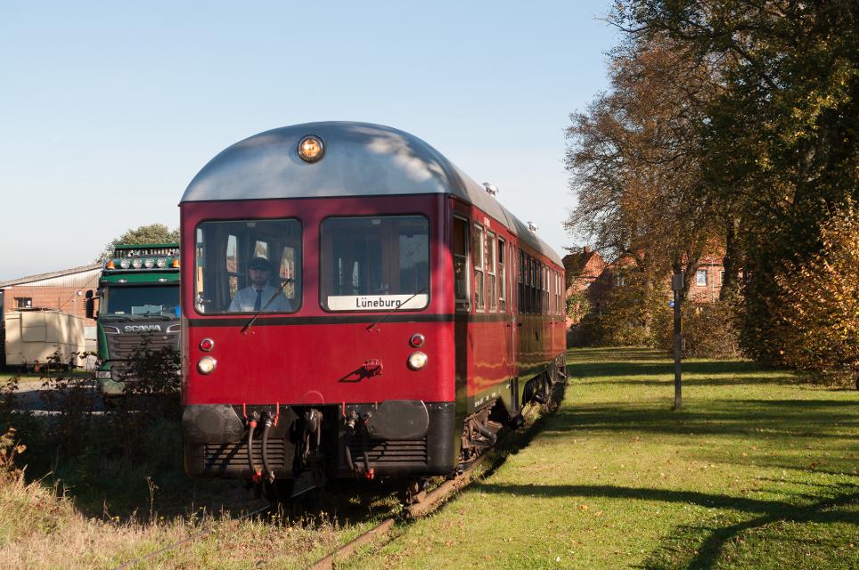 Nutzen Sie unsere historische Museumseisenbahn für einen Ausflug mit der Bleckeder Kleinbahn nach Lüneburg und genießen Sie die Zeit bei einem Museumsbesuch, einem Spaziergang oder in einem der zahreichen Cafes und Restaurants.Fahrplan:Von Bl...