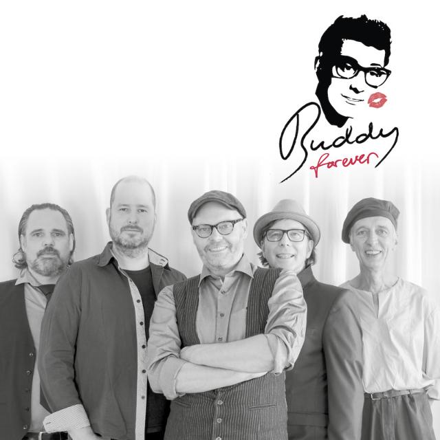 Fünf Musiker, die sich bei der legendären Musicalproduktion „Buddy – das Musical“im Hamburger Freihafen kennengelernt haben, versprechen in BUDDY forever einen Abend voll echtem Rock’n’Roll und jeder Menge Spaß.Was mit „Buddy Holl...