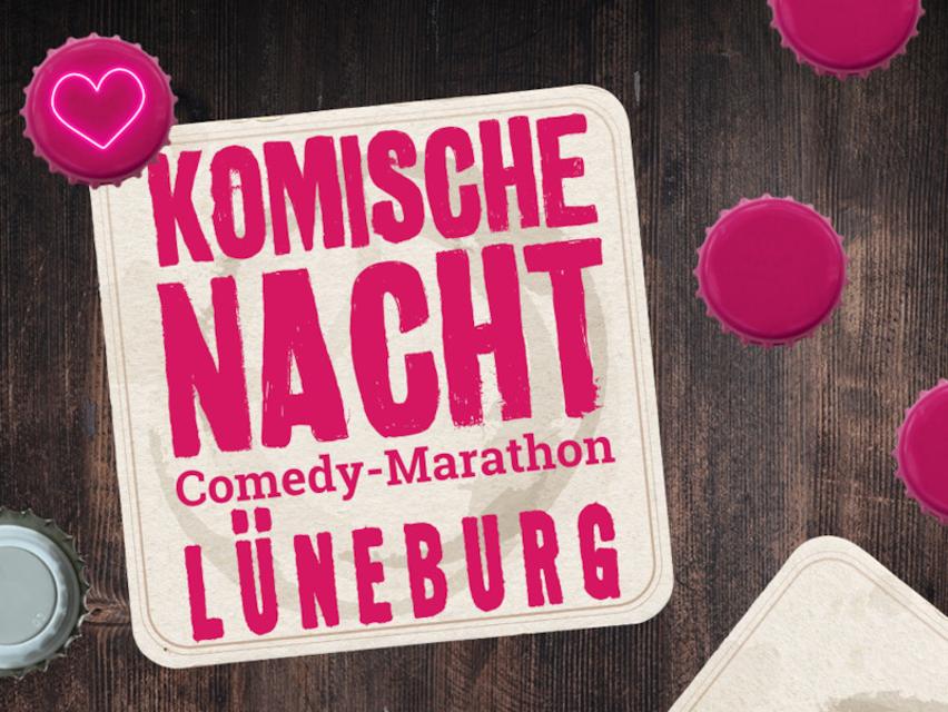 Die Komische Nacht ist eines der erfolgreichsten Live-Comedy-Formate in Deutschland. In den schönsten Cafés, Bars und Restaurants einer Stadt erleben die Gäste und ihre Freunde und Familie bei dieser beispiellosen Show einen au...