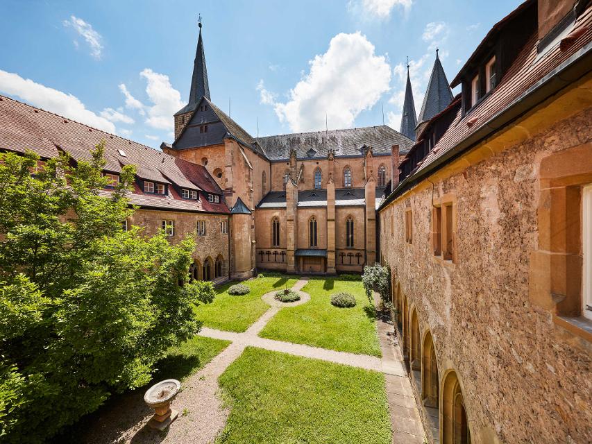 Tagen und Wohnen in klösterlicher Atmosphäre.   Das Kloster Bad Wimpfen am Neckar steht Unternehmen, Gruppen und Einzelpersonen offen.Neben der reinen Möglichkeit, im Kloster zu übernachten, können die Gäste eine Vielzahl an Angebot...