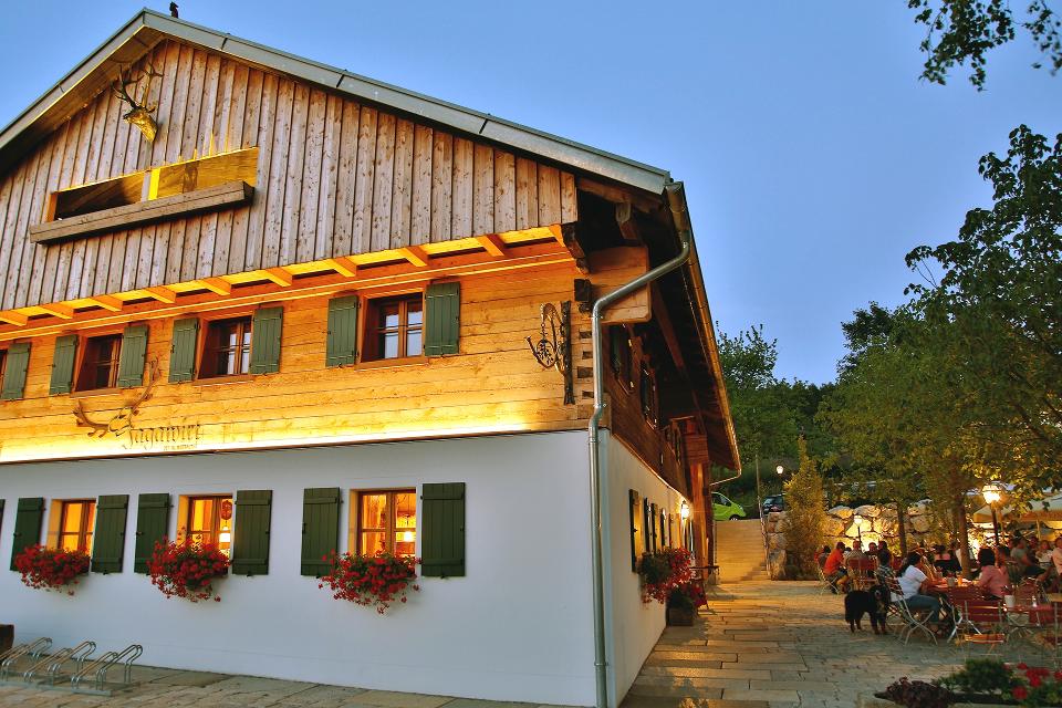 Liebevoll saniertes Dorf-Wirtshaus, das Tradition und Moderne verbindet und ihren Gaumen verwöhnt.