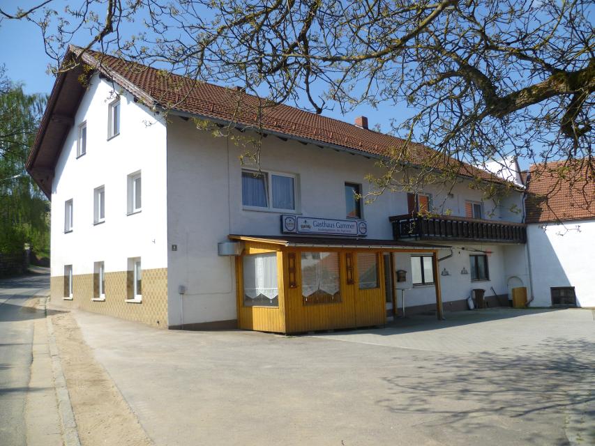Unser familiengeführtes Gasthaus liegt im Ortsteil Thenried.