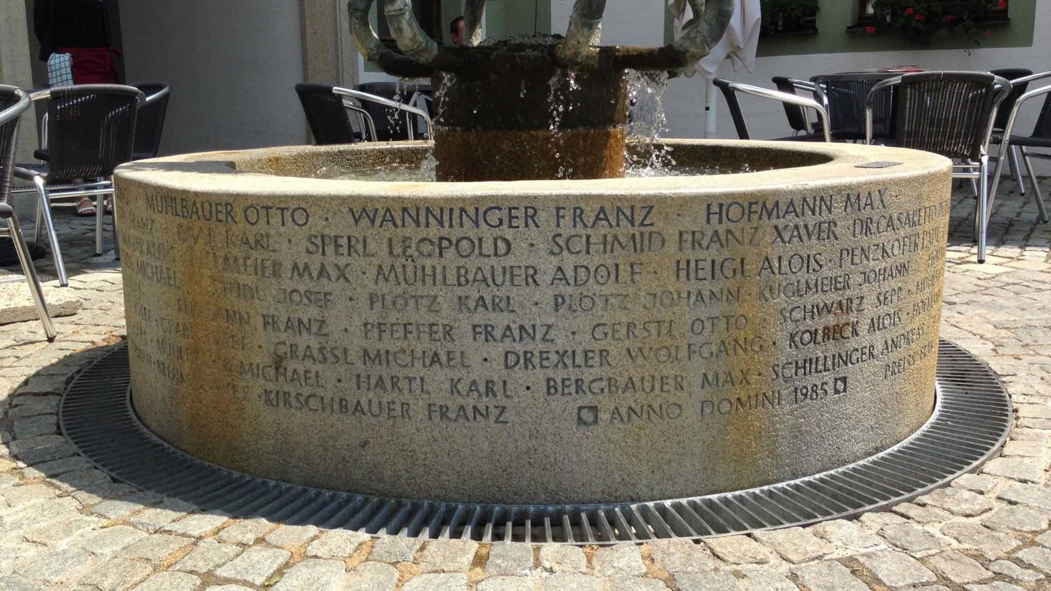 Denkmal - Pfingstreiterbrunnen