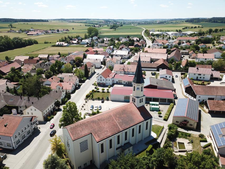 Leiblfing ist die größte Landkreisgemeinde südlich der Donau.