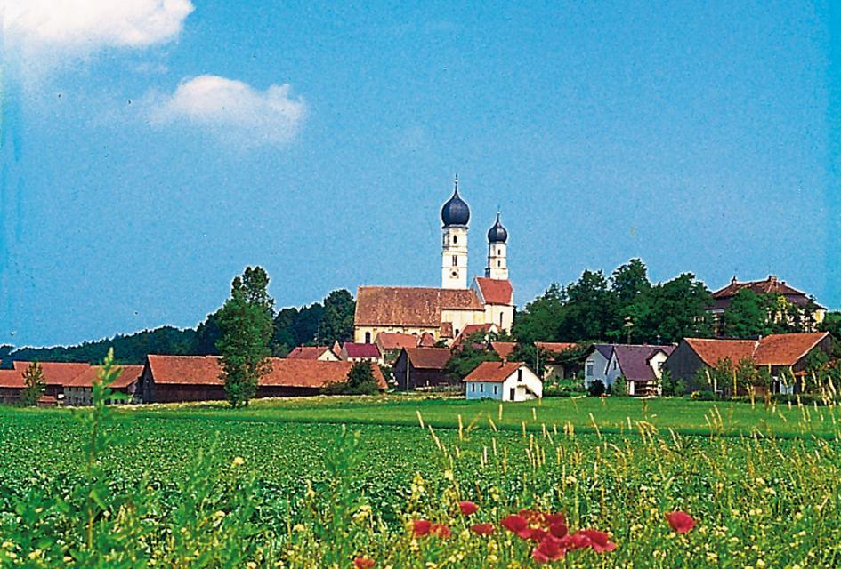 Geiselhöring liegt im Herzen Niederbayerns am Rande der Kornkammer Bayerns.