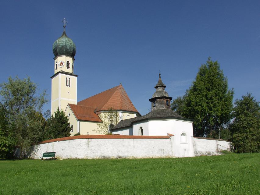 Friedhofkapelle in Haselbach bei Mitterfels.