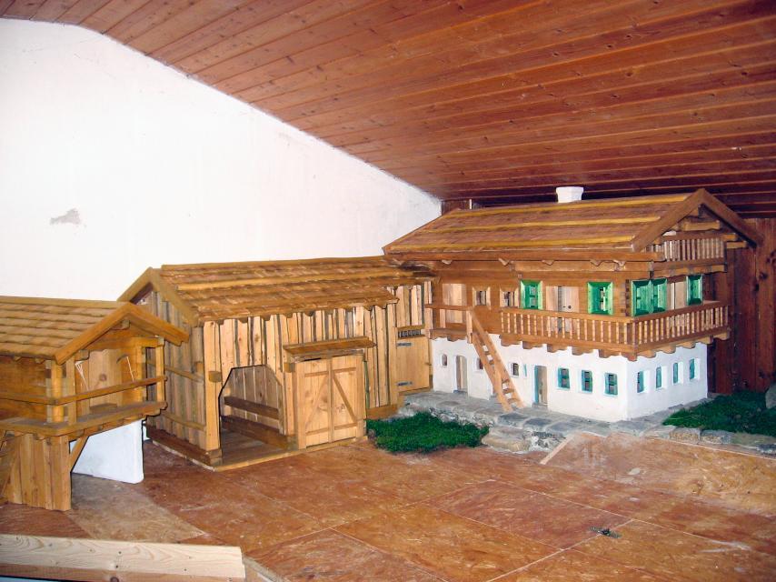 Das Modell eines alten Bauernhofs