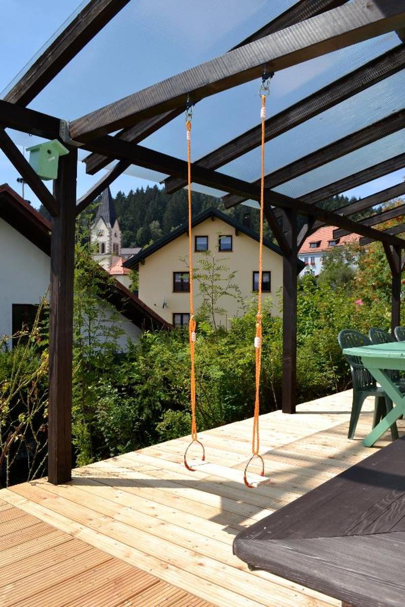 Genießen Sie die Ruhe des Bayerischen Waldes in unserem mit viel Liebe eingerichteten Ferienhaus mitten im Ortskern von Sankt Englmar.