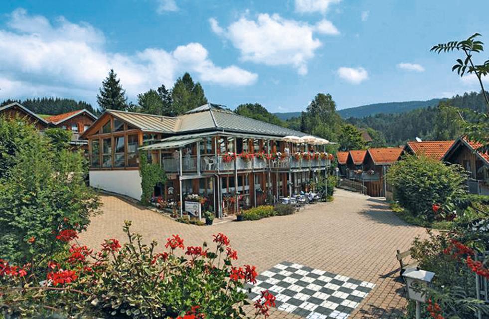 Herzlich willkommen in unserem "Hotel Bayerischer Wald" Neukirchen/Pürgl bei Sankt Englmar im Naturpark Bayerischer Wald! 