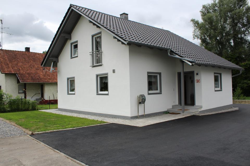 Familienfreundliches Haus im Herzen Niederbayerns.