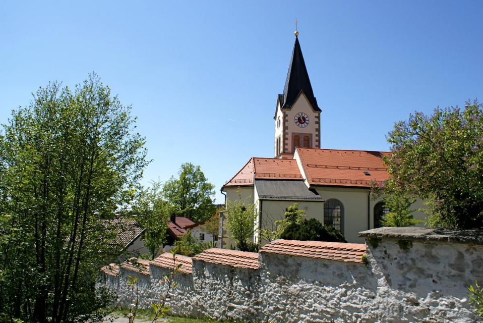 Erntedank- und Familiengottesdienst in der Pfarrkirche Sankt Engelmar.