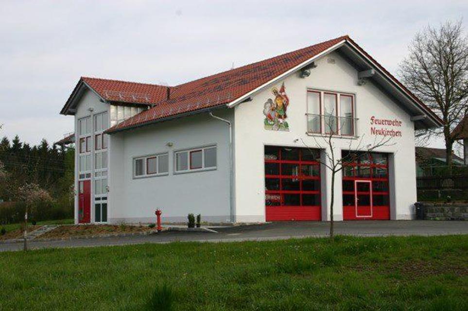 150-jähriges Gründungsfest der Freiwilligen Feuerwehr Neukirchen mit Bierzeltbetrieb