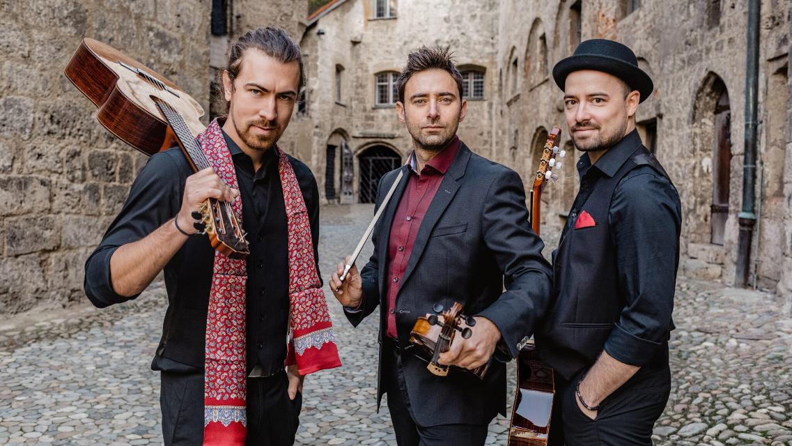 Seit über zehn Jahren begeistern die drei spielfreudigen Wiener Musiker ihr Publikum. 