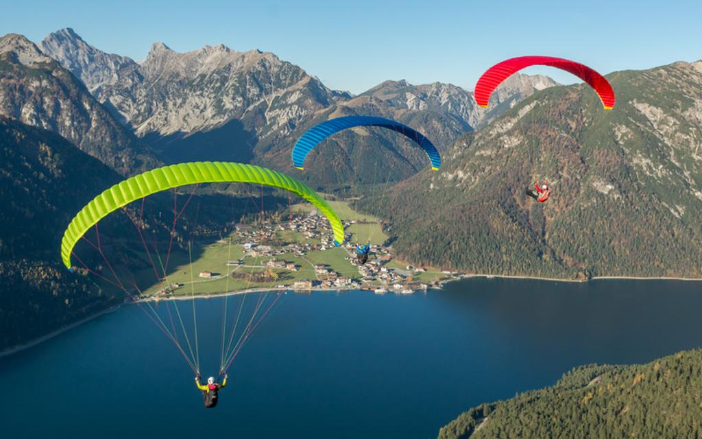 Wir sind Deine Drachen- und Gleitschirmflugschule in Bayern. Unser Schulungsgelände in Penzberg liegt nur 25 Minuten von München entfernt. Paragliding lernen in einer durch den Deutschen Hängegleiterverband DHV zertifizierten Performance-Flugschule, professionell und sicher seit 1974!