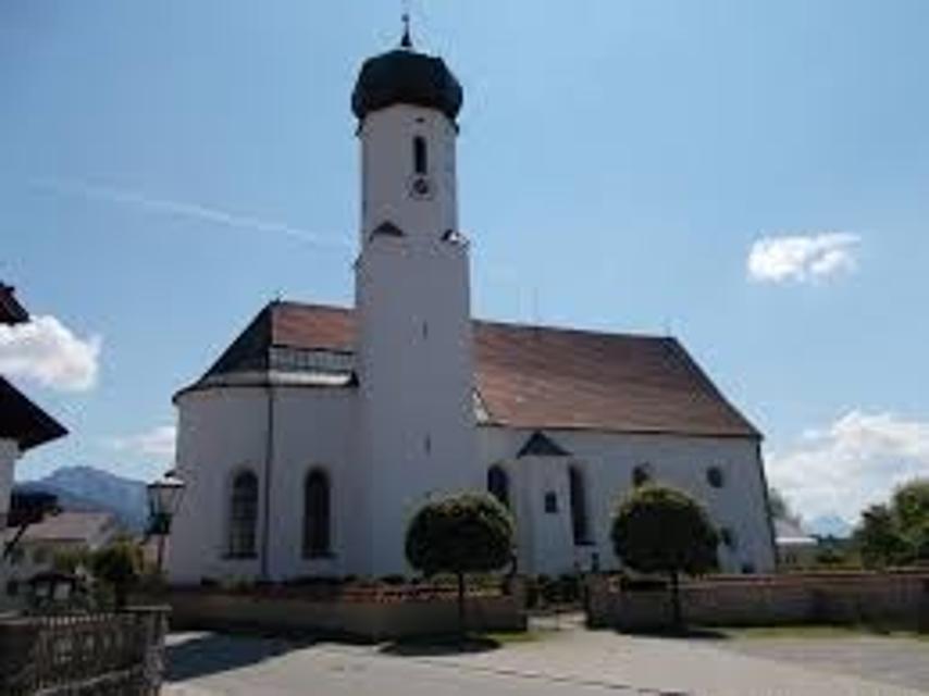 Die Pfarrgemeinden St. Maria und Florian Schwangau-Waltenhofen, St. Michael Bayerniederhofen und St. Andreas Trauchgau bilden die 