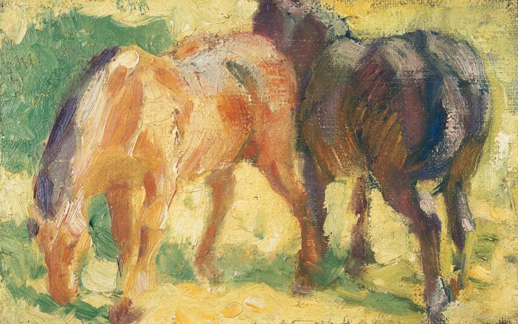 Der Betrachter blickt auf das Bild von Franz Marc mit dem Titel Kleines Pferdebild.