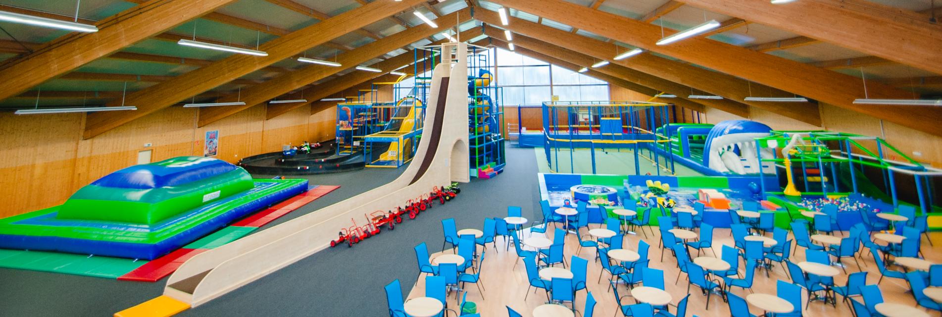 Der neue Indoorspielplatz in Dinkelsbühl bietet mitüber 2000m² genügend Platz für Spiel, Spaß und Action.
