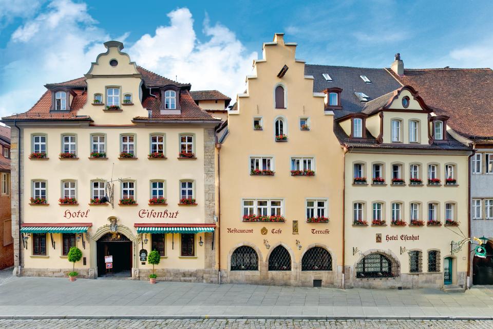 - Hotel mit 78 Zimmern in Rothenburg o. d. T. -