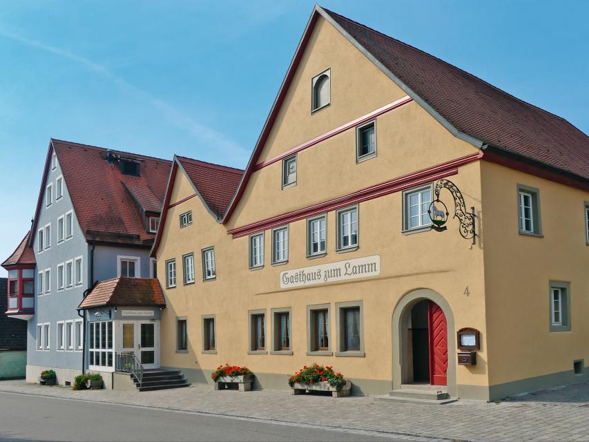 Gasthaus mit 93 Betten im Naturpark Frankenhöhe, Biergarten, motorradfreundlich, Preiserm. bei längerem Aufenthalt