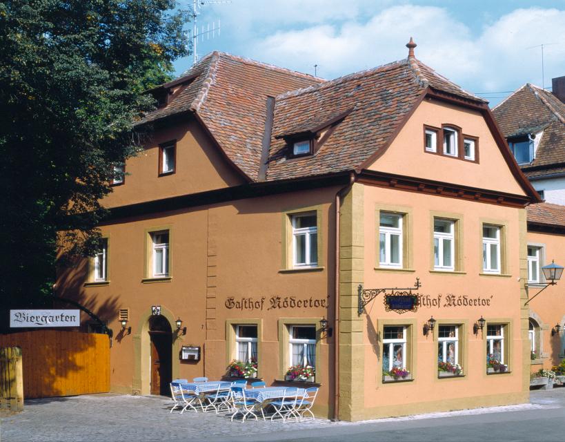 Komfortable Gästezimmer in Rothenburg o. d. T. + Restaurant 