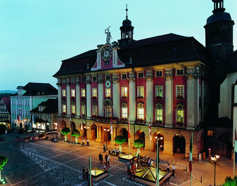 Blick aufs Rathaus in Bad Windsgeim