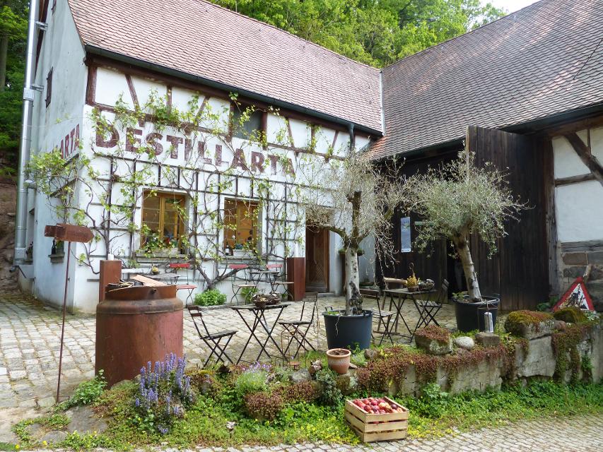 Kunstgalerie in der Buchschwabacher Mühle. Wechselnde Ausstellungen und Veranstaltungen. 