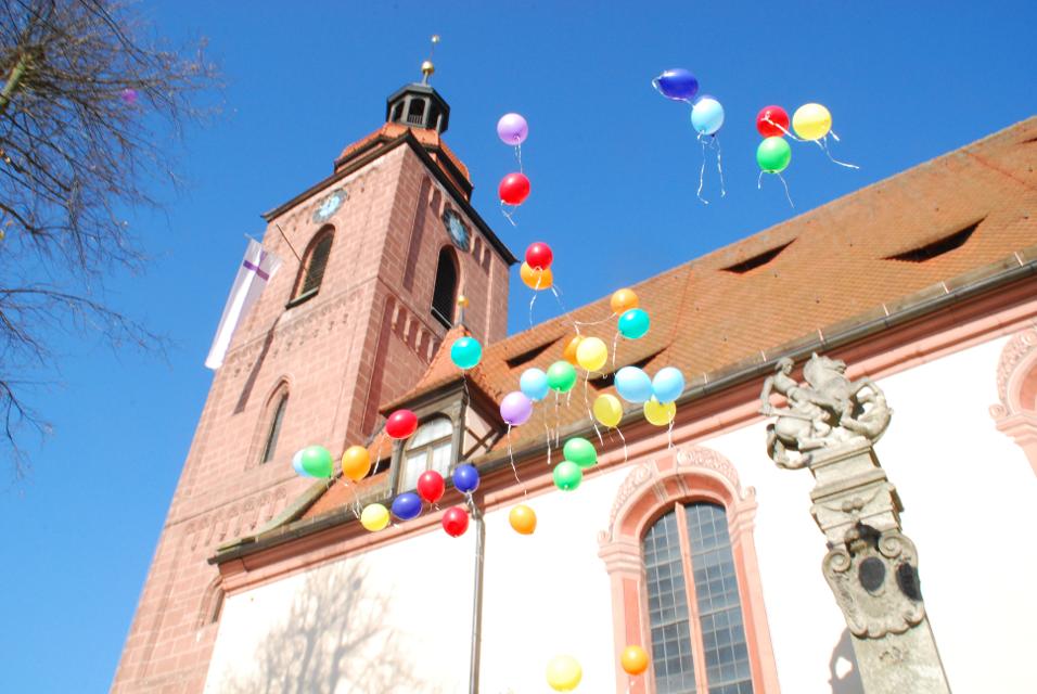 Kirchen-, Orgel- und Glockenführungen in der St. Rochus-Kirche. 