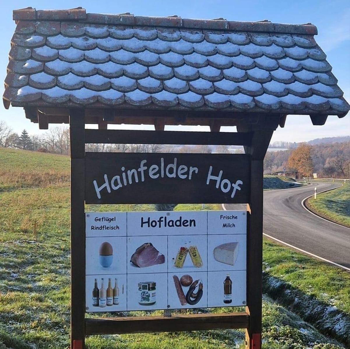 Auf dem Hainfelder Hof in Steinau an der Straße wird ein großes Sortiment regionaler Produkte angeboten.