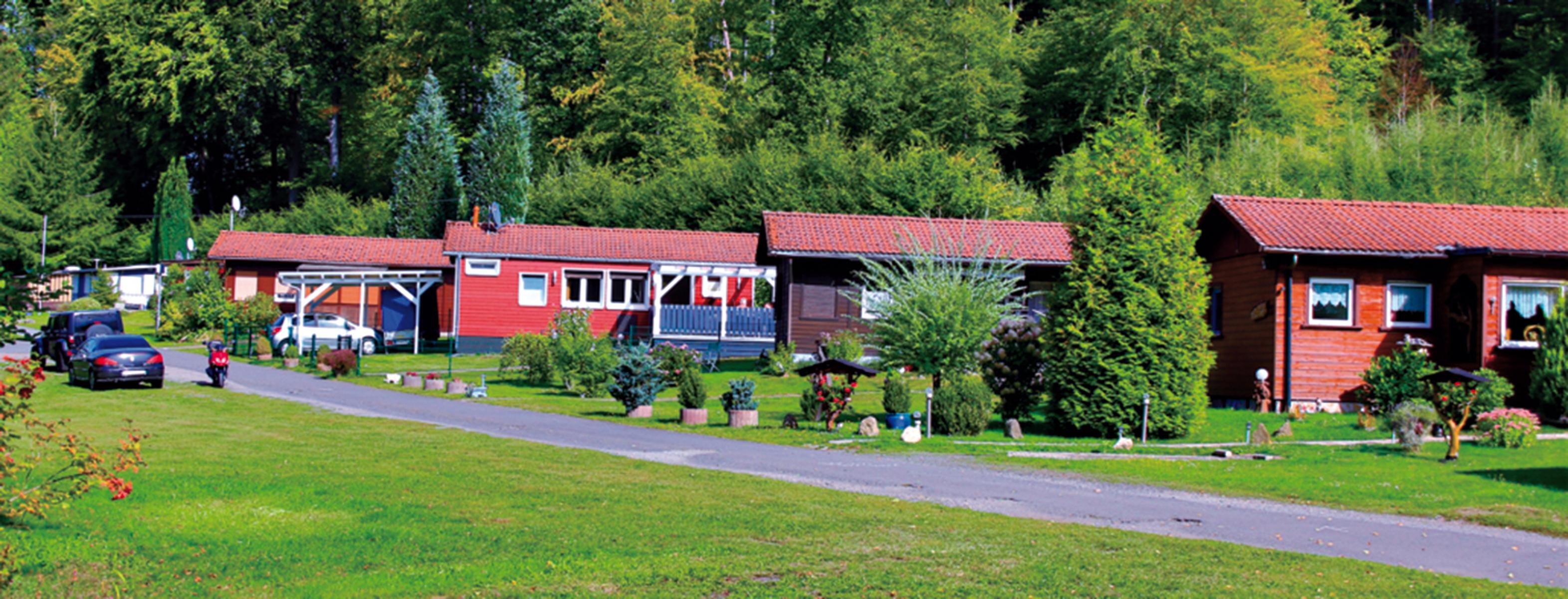 Inmitten herrlicher Natur befindet sich der Caravanpark im hessischen Laubach im Vogelsberg. Camper und Wohnmobilisten finden hier passende Plätze, auch in Bungalows kann übernachtet werden.
                 title=