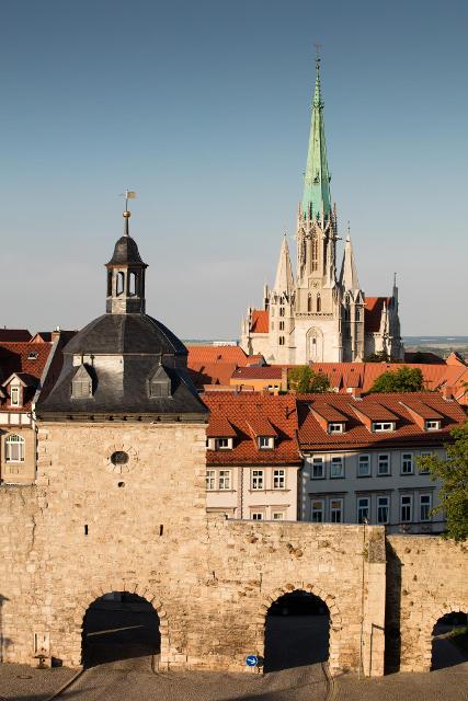 Die eindrucksvolle Mühlhäuser Marienkirche mit dem höchsten Kirchturm Thüringens ist weit über die Stadtgrenzen sichtbar. In ihrer Funktion als Müntzergedenkstätte, Museum sowie Begegnungsort mit Religion und Kultur ist die Marienkirche eng mit de...