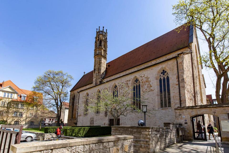 Die Augustiner-Eremiten begannen um 1300 mit dem Bau der Kirche auf dem heutigen Gelände des dazugehörigen Augustinerklosters. Im Vergleich zu anderen Erfurter Bettelordenskirchen, ist die Augustinerkirche die älteste und die am frühesten vollende...