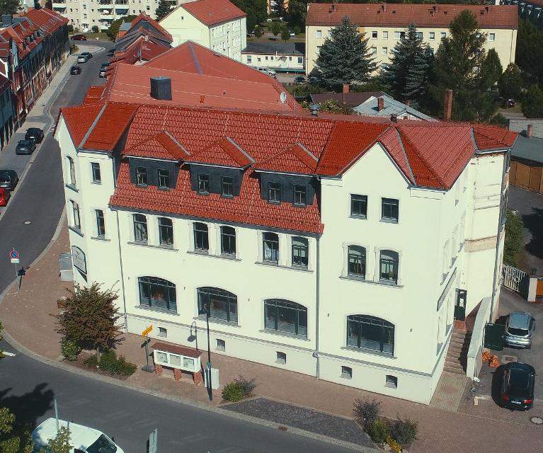Das Kulturhaus in Bleicherode ist schon seit weit über 100 Jahren das kulturelle Zentrum in der Bergbaustadt im Norden Thüringens. Es wurde 1904 von der damaligen Kali-Bergbau-Gesellschaft eröffnet und erlebte seitdem eine wechselvolle Nutzung und...